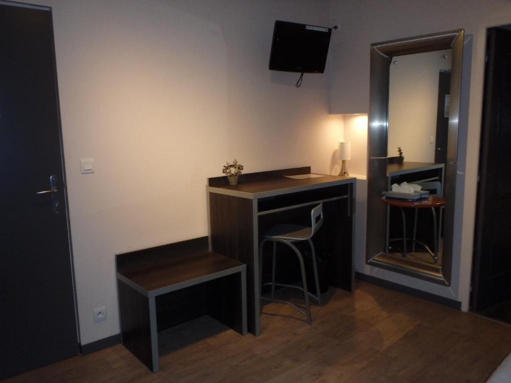 Contact Hotel Les Ailes Challes-les-Eaux Habitación foto